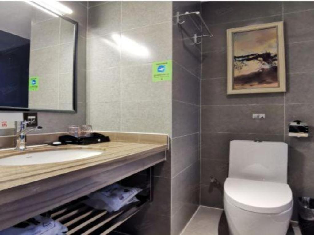 T Social Hotel Guangzhou Railway Station Branch Exterior photo